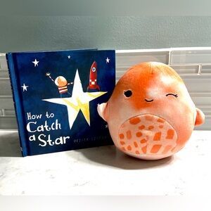 2/$20💕Livvy Squishmallow & Book